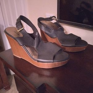 American Eagle, size 13, black wedge sandles
